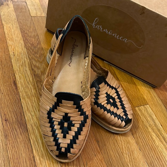 Harmonica handmade leather flat - Picture 3 of 5